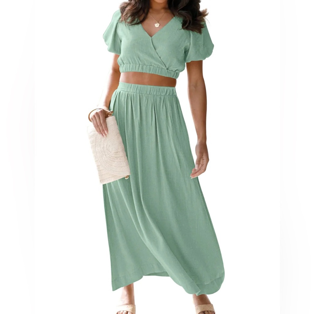 Green Women's Skirt and Cropped Top Set
